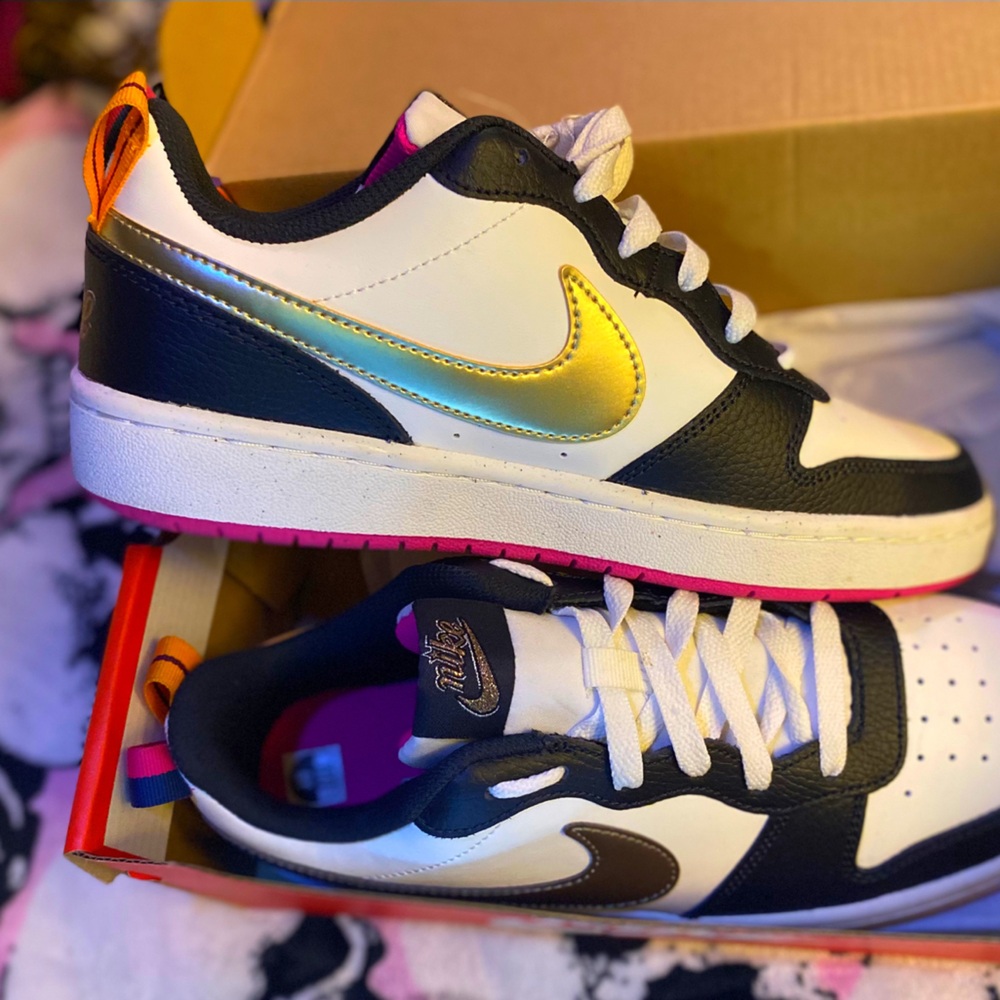 Nike Kids Black and Gold Sneakers